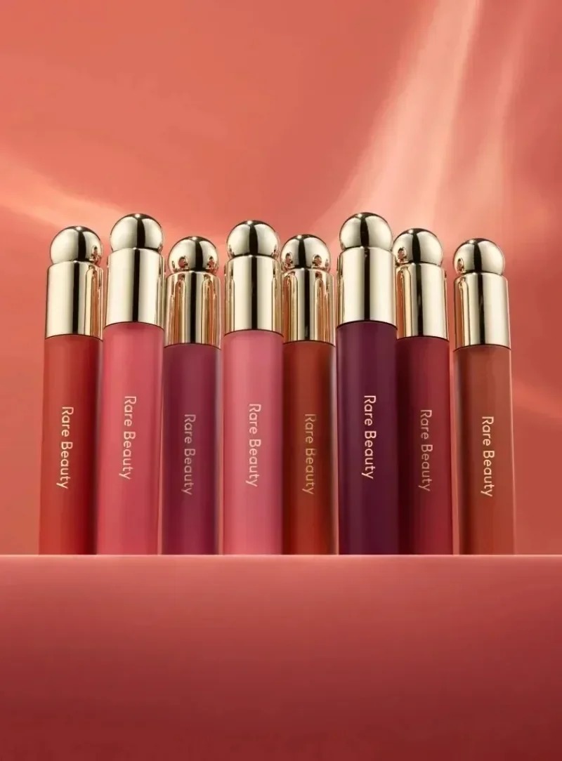 Rare Beauty New Smooth Liquid  - огляд і ціна Rare Beauty Makeup Kit