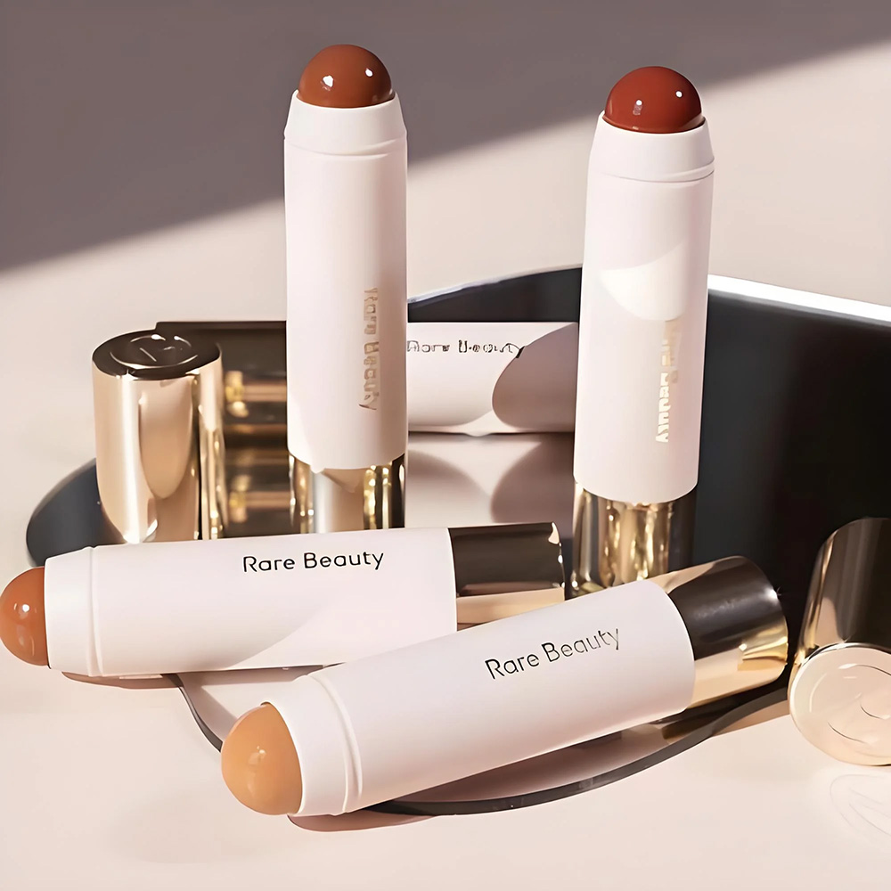 Rare Beauty Contour Stick Wate - огляд і ціна Rare Beauty Makeup Kit