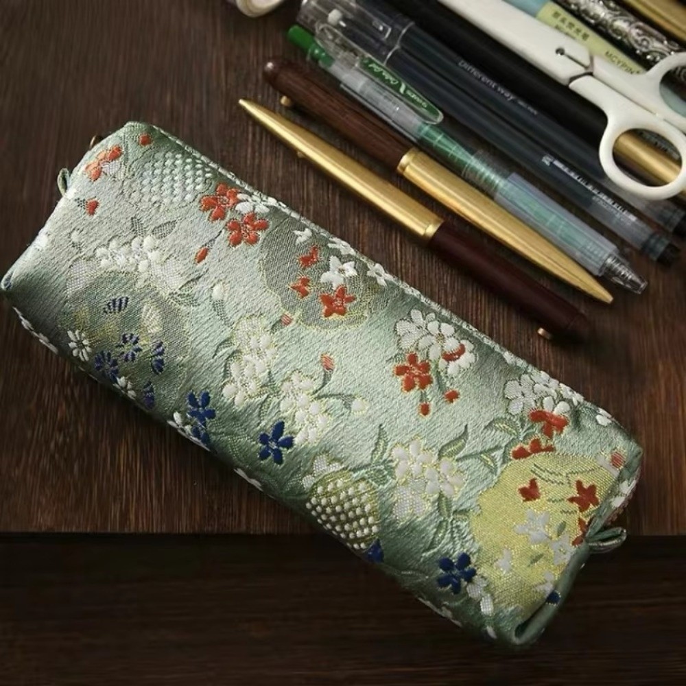Chinese Retro Style Pencil Cas - огляд і ціна Beauty Makeup School