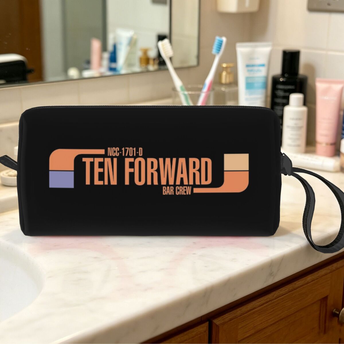 Ten Forward Bar Crew NCC 1701- - огляд і ціна Beauty Makeup Bar